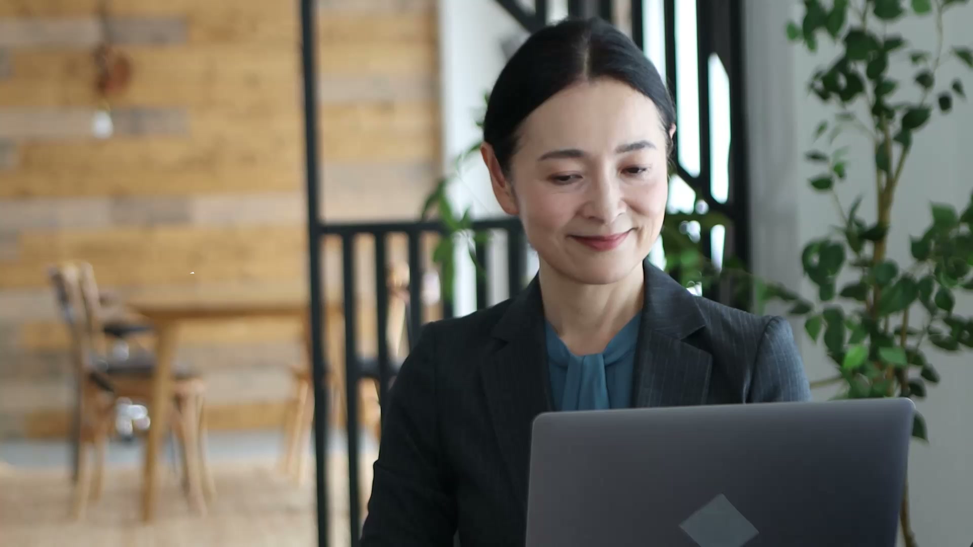 オンラインアシスタント®フジ子さん | 経理・人事・総務などバック